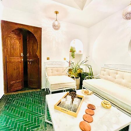 Riad La Berbere Location En Exclusivite A Marrakech มาร์ราเกช ภายนอก รูปภาพ